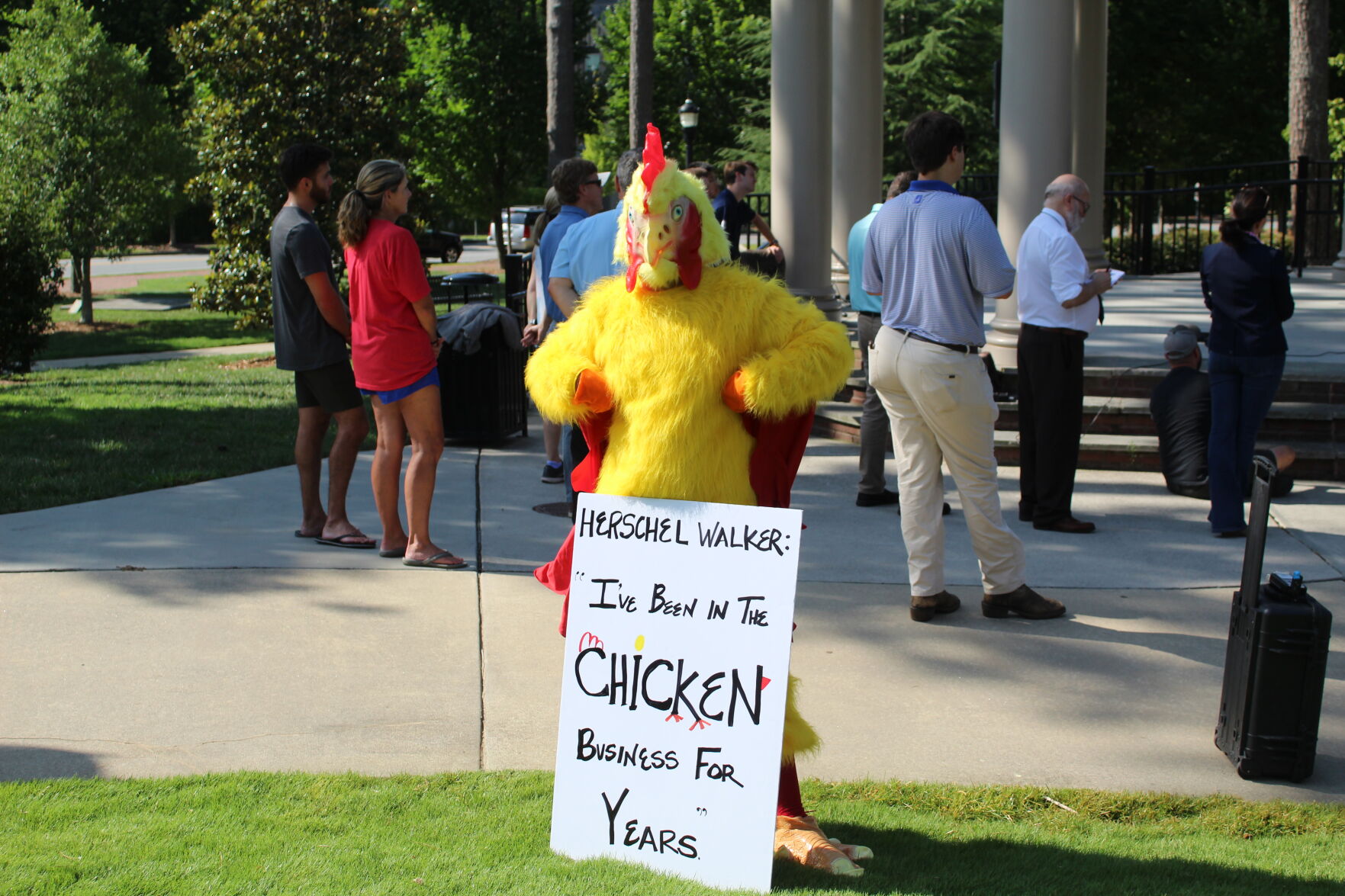 AR 0804 Walker Chicken.jpg